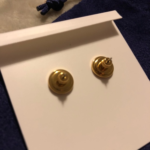 NWT Tory Burch Rope Logo Stud Earrings Ivory/Gold - Picture 5 of 5